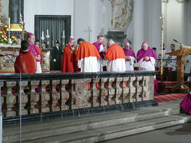 Abschlussvesper der Bischofskonferenz mit Spendung des Bonifatiussegens (Foto: Karl-Franz Thiede)